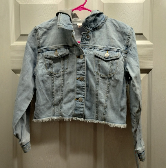 Cat & Jack Girls' Size Large Light Wash Denim Hooded Frayed Hem Jean Jacket NWT - Picture 1 of 8